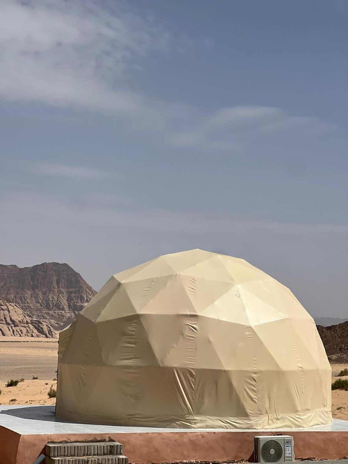 Rum Moon Luxury Camp Wadi Rum Extérieur photo